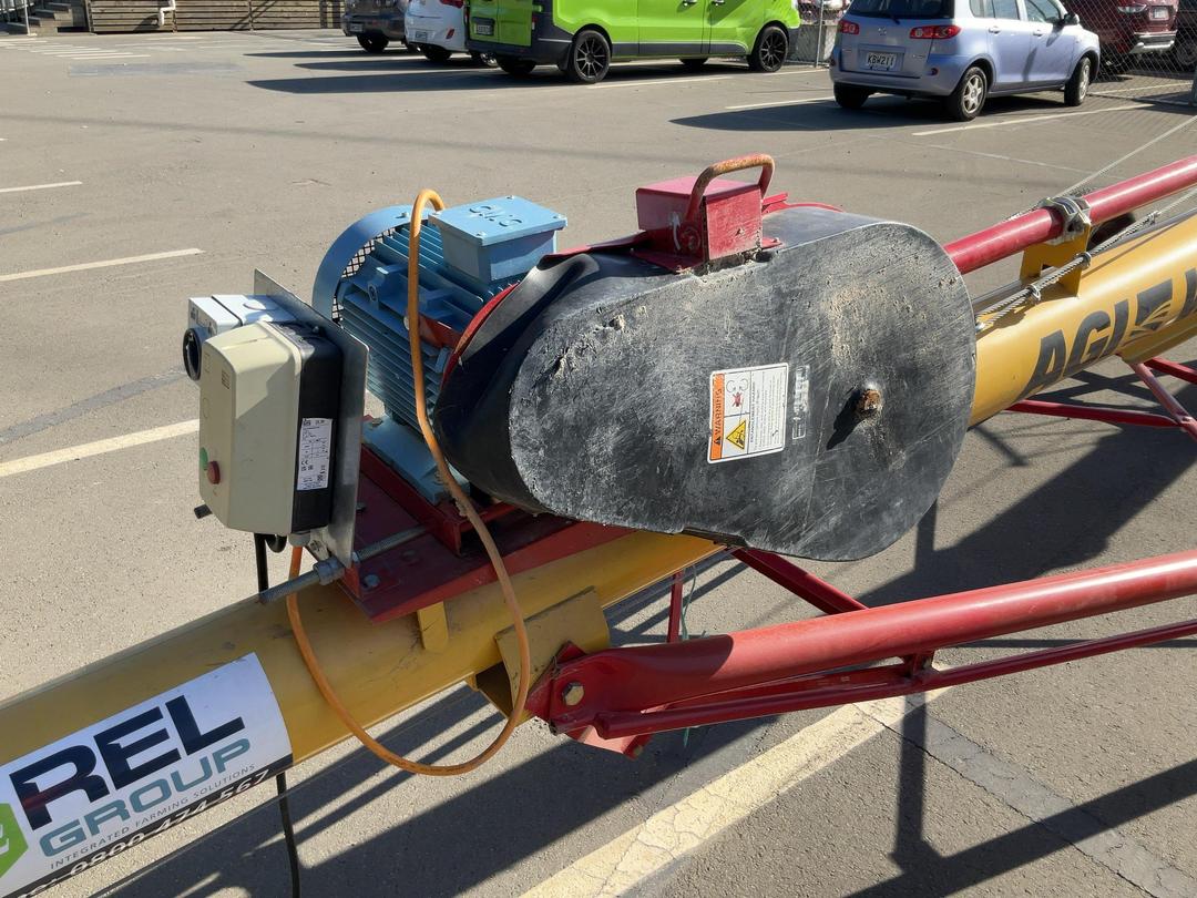 Photo '16' of Westfield WRX 8/51 Mobile Grain Auger Auger Drive