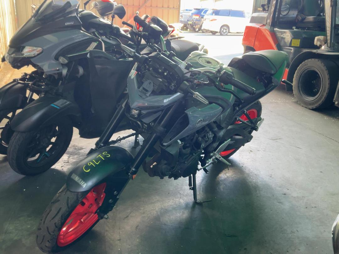 Photo '4' of Yamaha MT03LA M