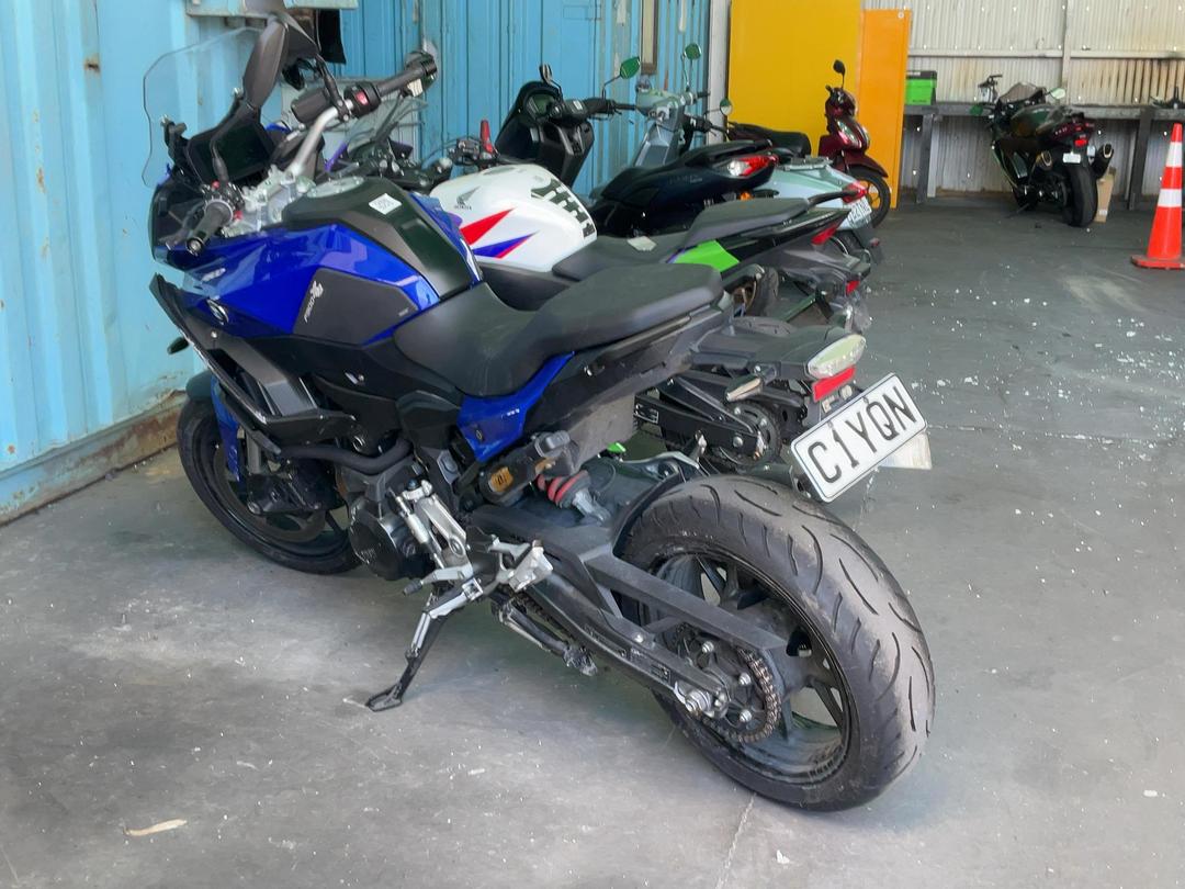 Photo '7' of BMW F900 XR Photo '7' of BMW F900 XR