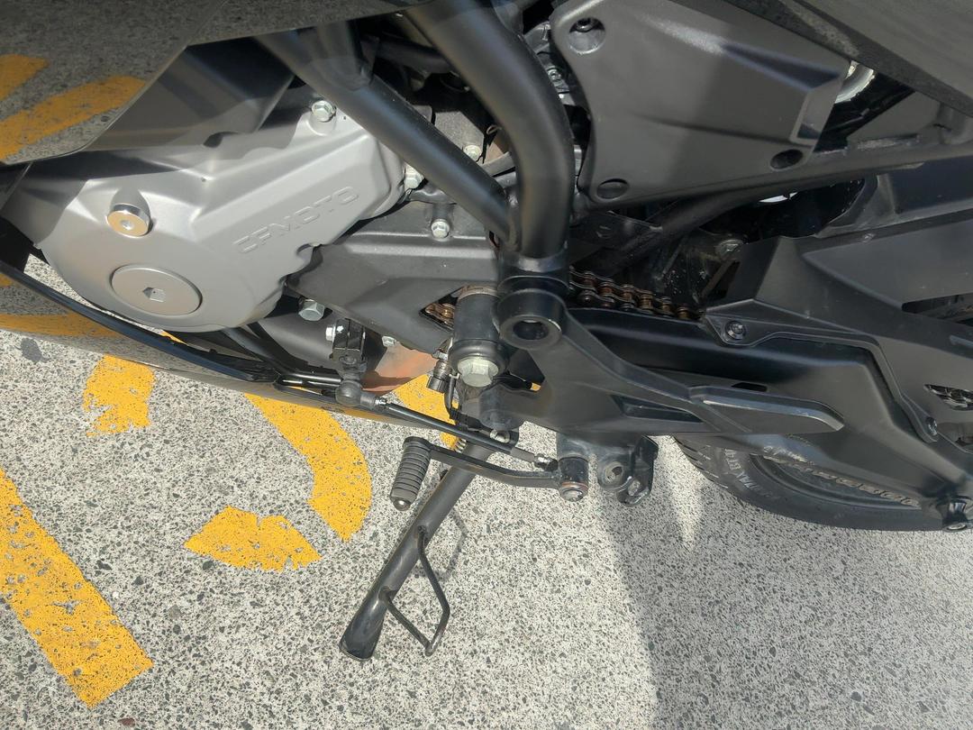 Photo '19' of Cfmoto 300SR no submodel