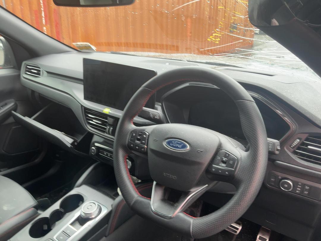 Photo '14' of Ford Escape ST-Line X AWD Fhev