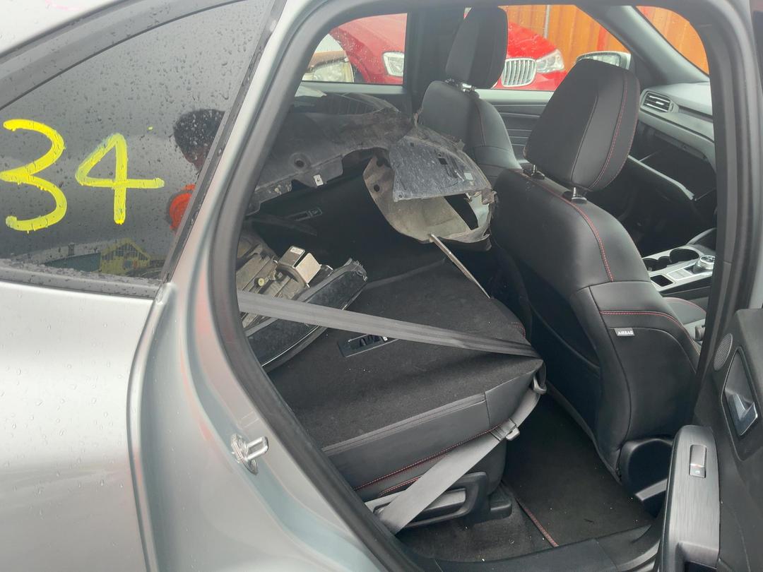 Photo '16' of Ford Escape ST-Line X AWD Fhev