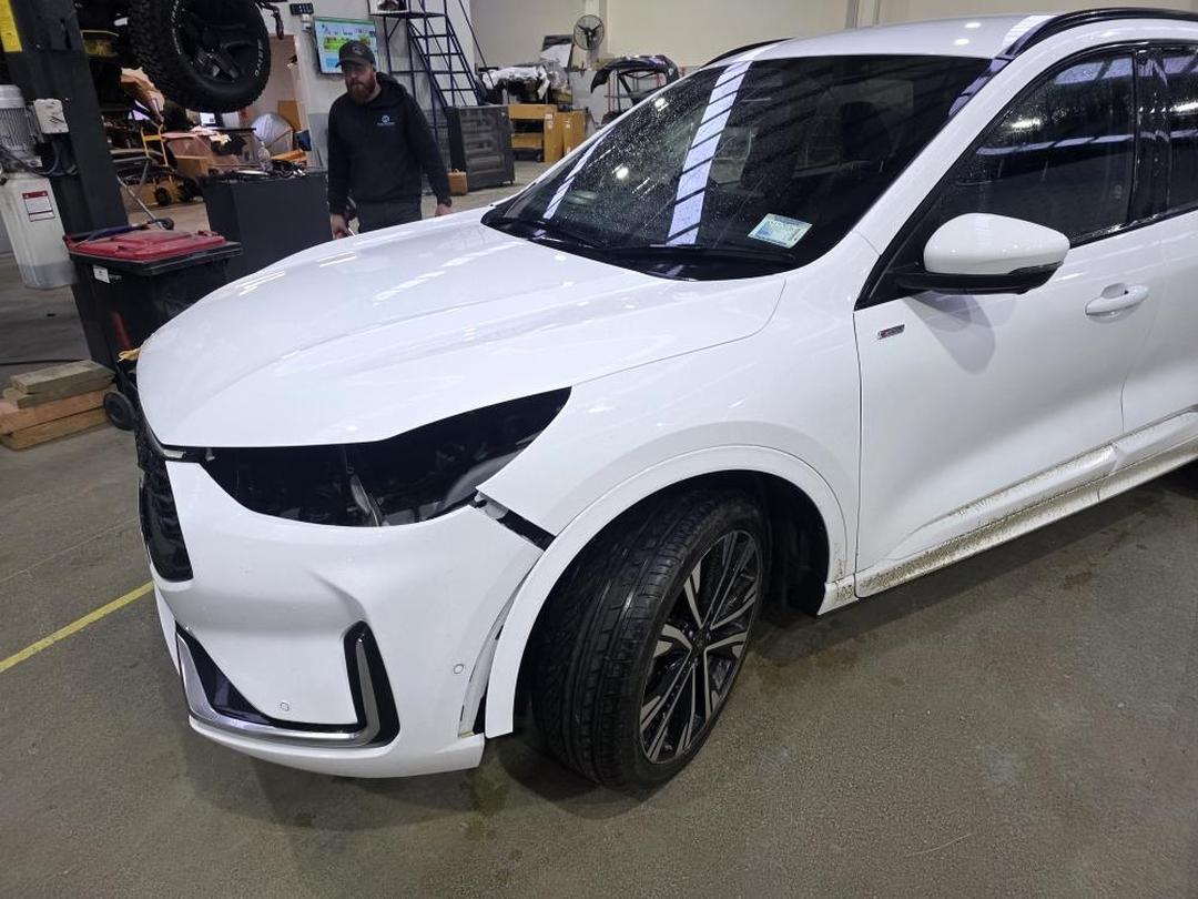 Photo '4' of Ford Escape ST-Line X AWD Fhev
