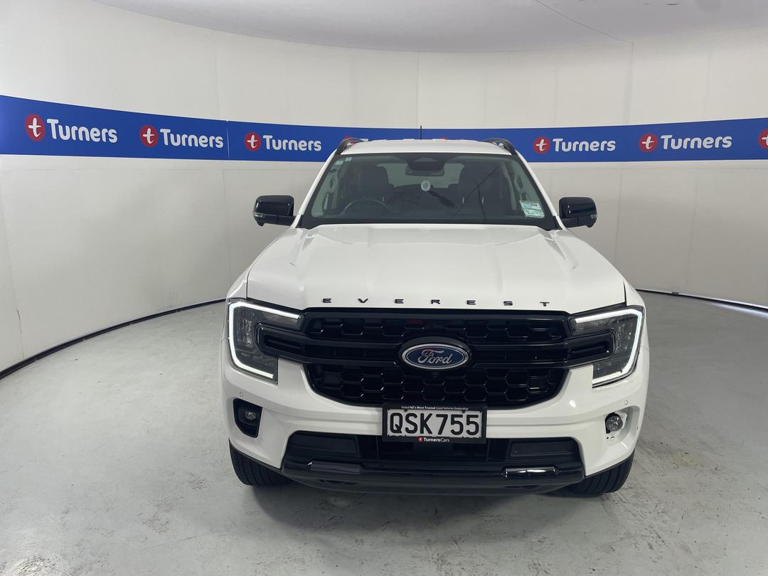 Photo '2' of Ford Everest