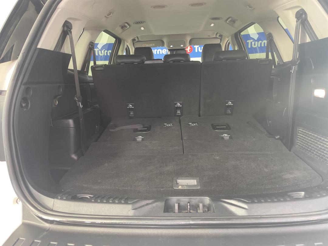 Photo '14' of Ford Everest