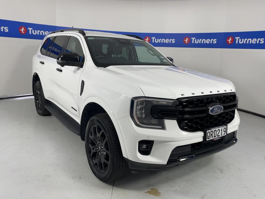 Photo '1' of Ford Everest