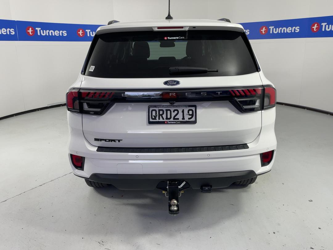 Photo '6' of Ford Everest