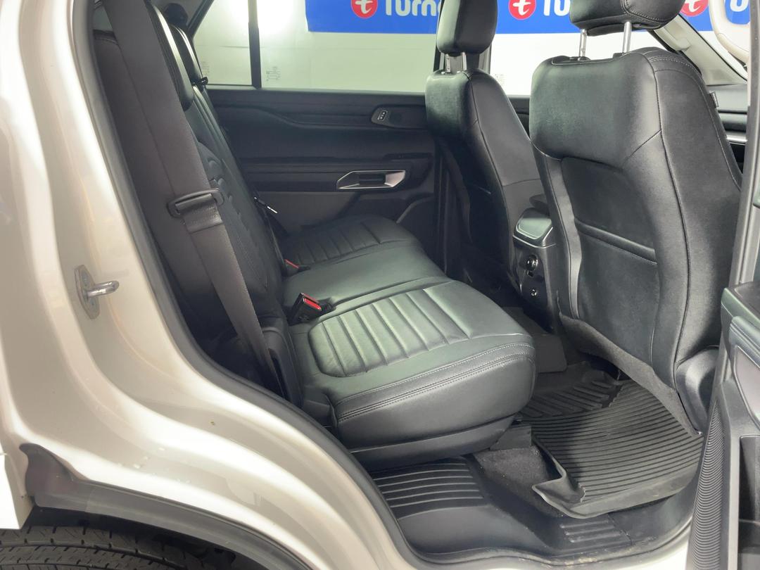 Photo '20' of Ford Everest