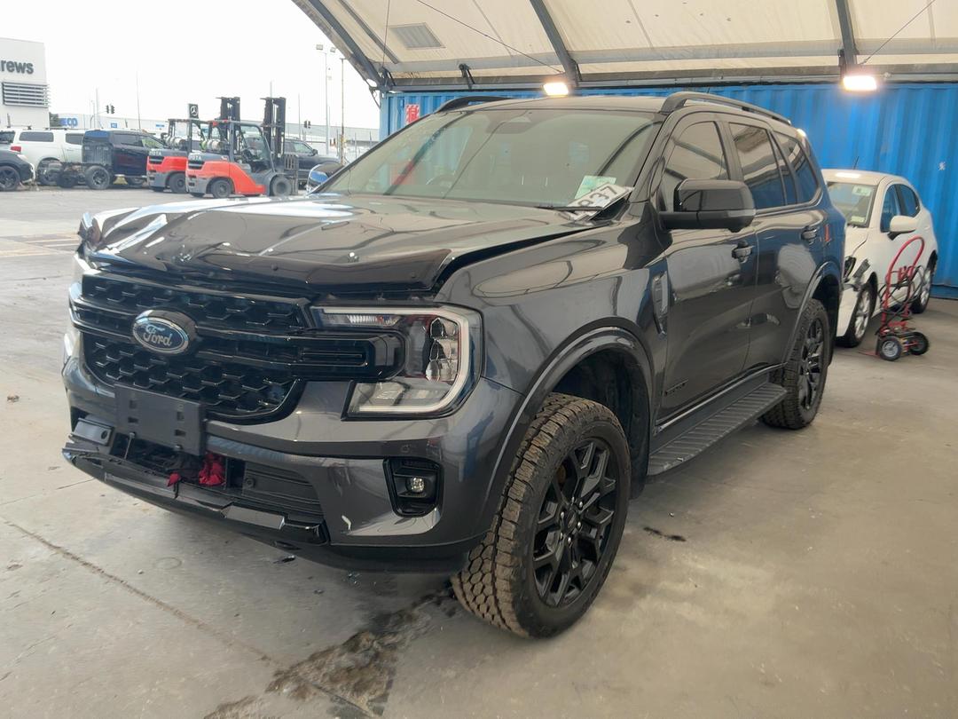 Photo '3' of Ford Everest Sport Photo '3' of Ford Everest Sport