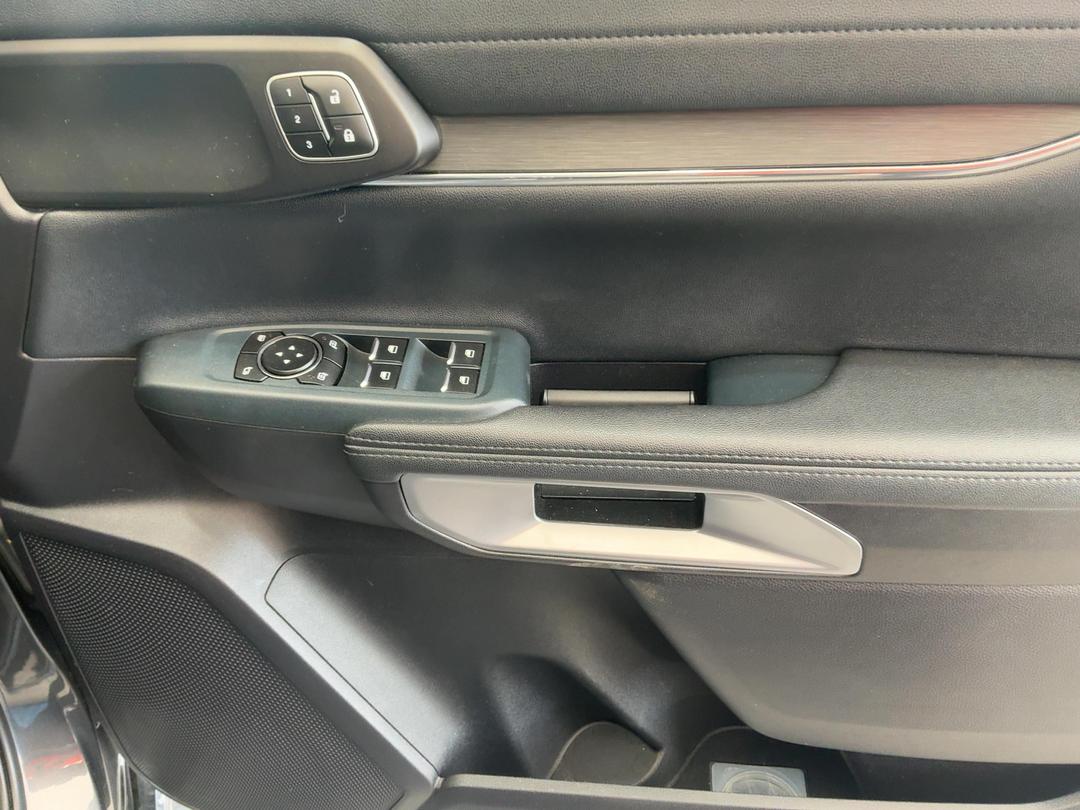 Photo '7' of Ford Everest Sport Photo '7' of Ford Everest Sport