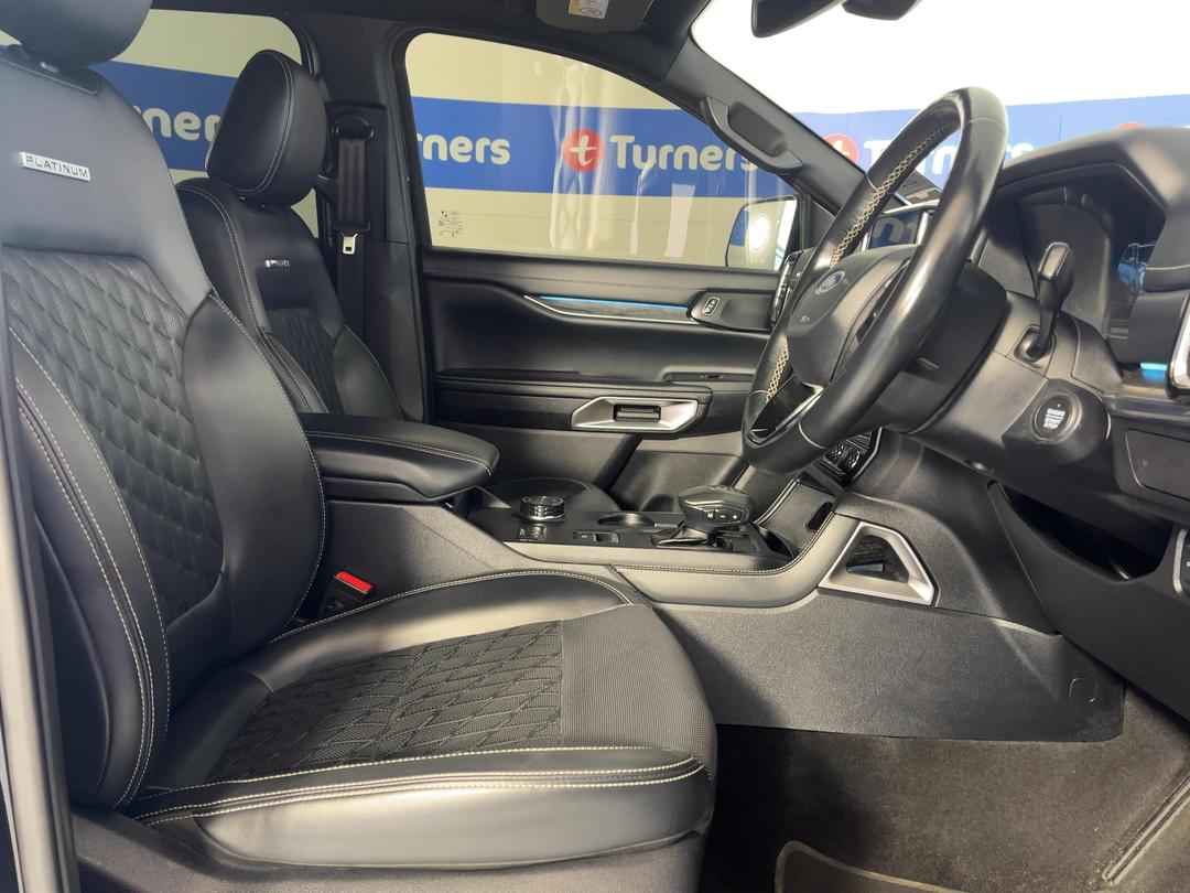 Photo '16' of Ford Everest