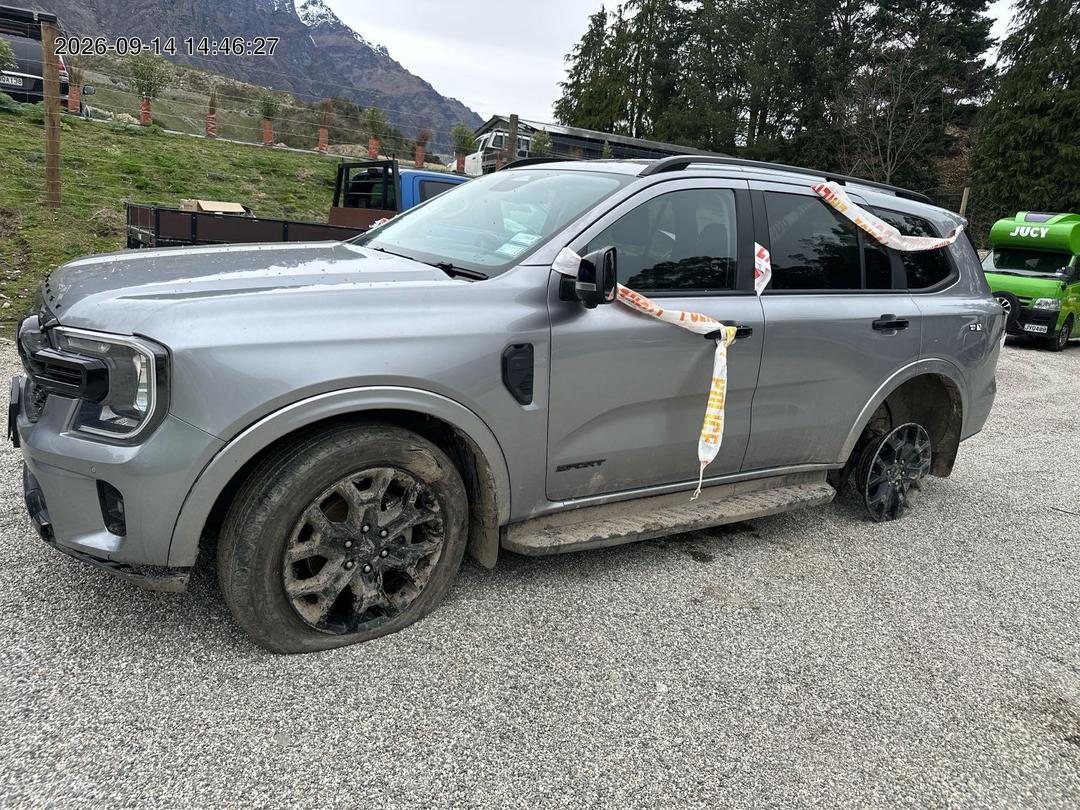 Photo '2' of Ford Everest Sport Photo '2' of Ford Everest Sport
