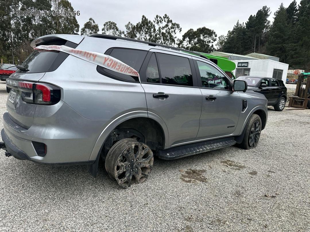 Photo '6' of Ford Everest Sport Photo '6' of Ford Everest Sport