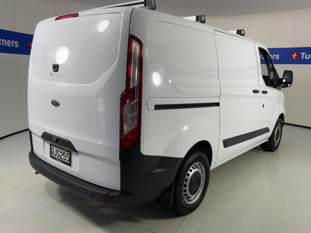 Photo '7' of Ford Transit