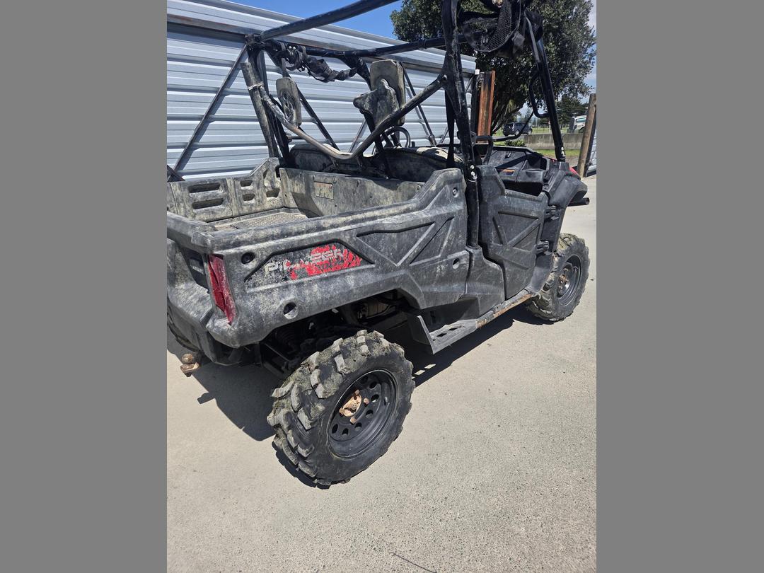Photo '2' of Honda Pioneer 1000 Photo '2' of Honda Pioneer 1000
