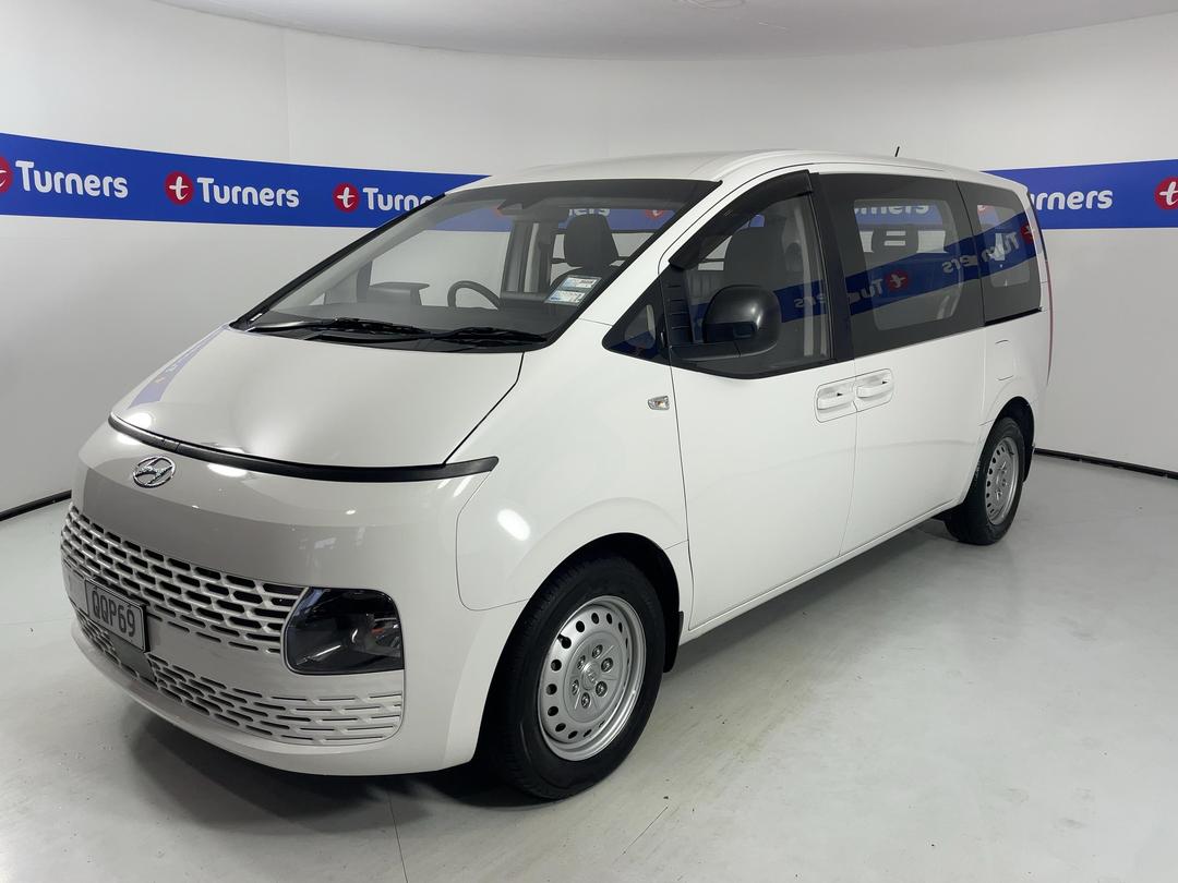 Photo '4' of Hyundai Staria Load