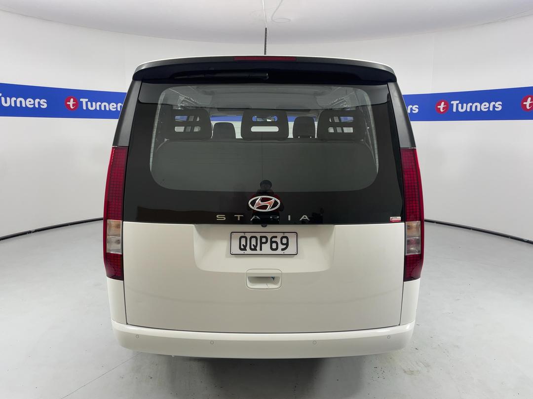 Photo '6' of Hyundai Staria Load