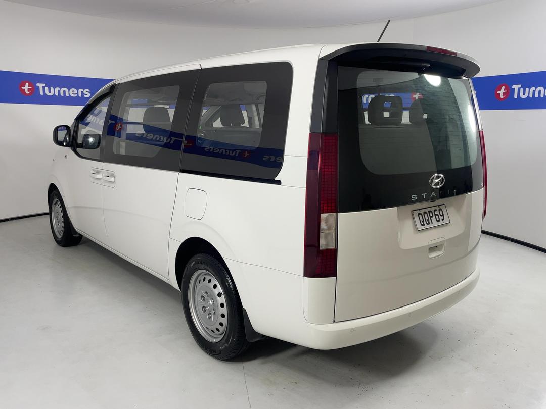 Photo '5' of Hyundai Staria Load