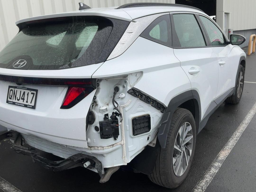 Photo '2' of Hyundai Tucson 2.0 Active 6AT 2WD Photo '2' of Hyundai Tucson 2.0 Active 6AT 2WD