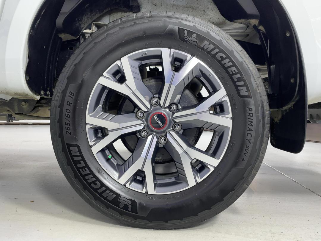 Photo '11' of Isuzu D-MAX