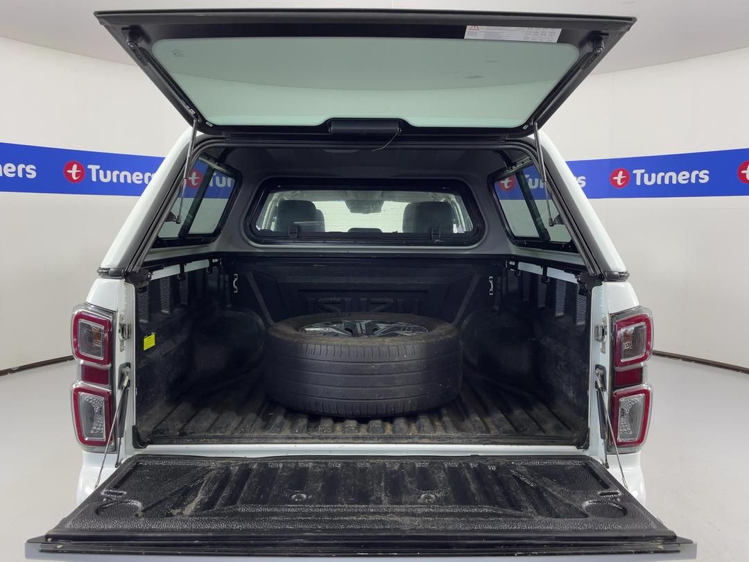 Photo '14' of Isuzu D-MAX