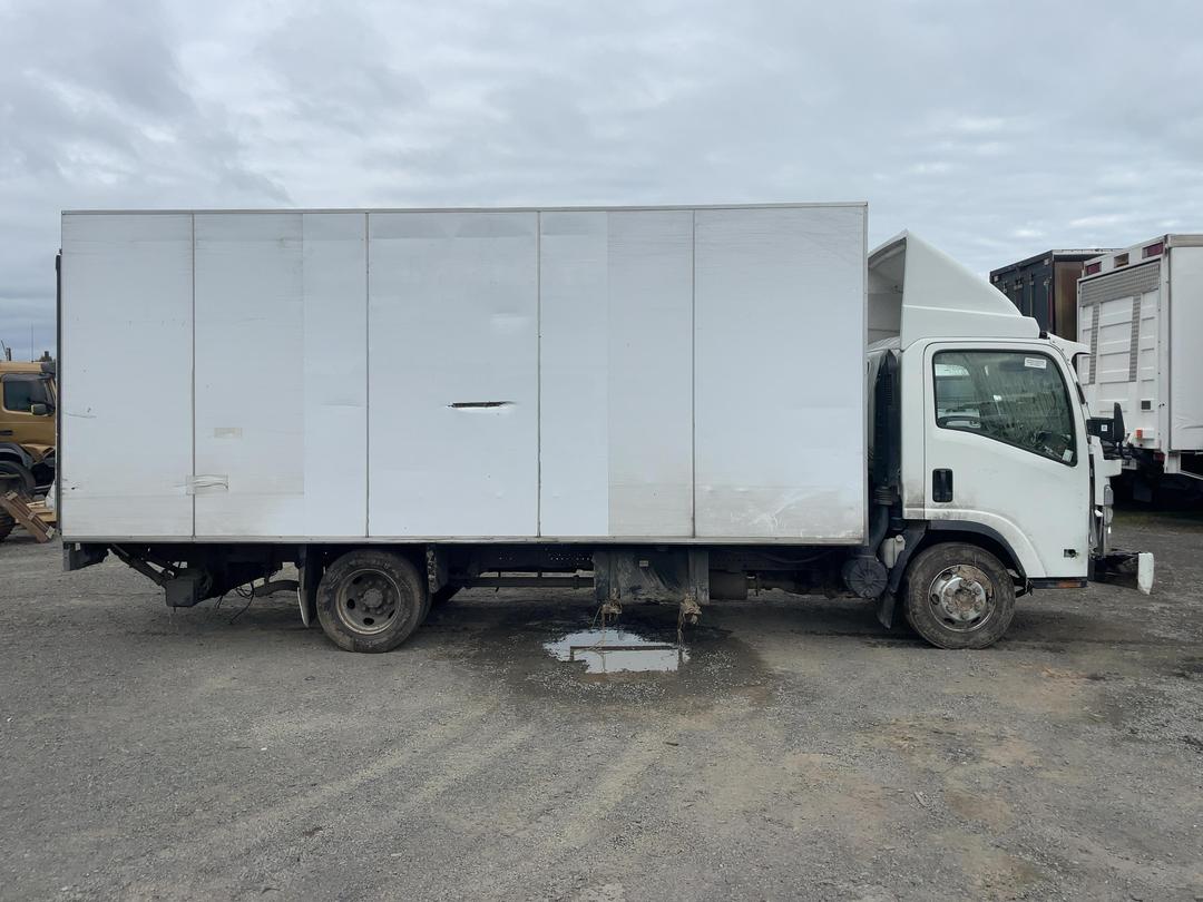 Photo '3' of Isuzu N Series NPR425 Box Body