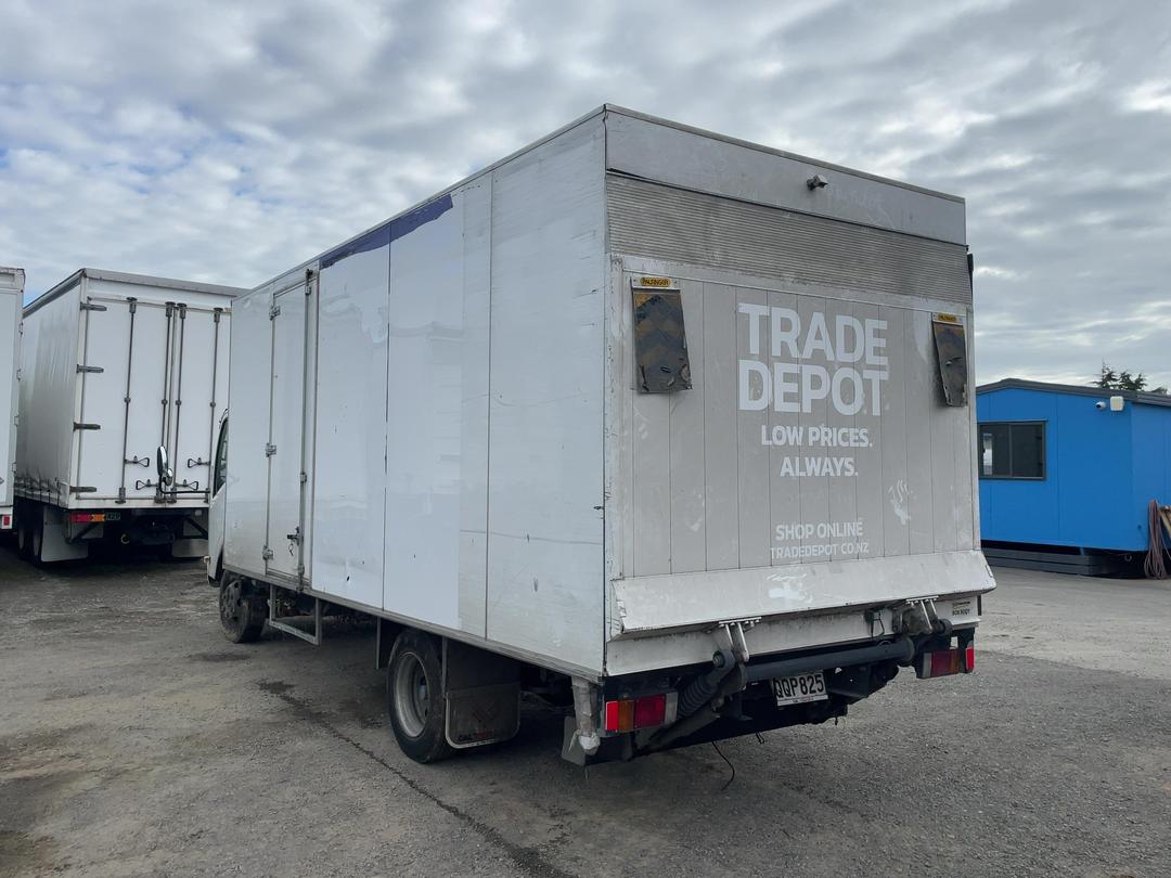 Photo '6' of Isuzu N Series NPR425 Box Body