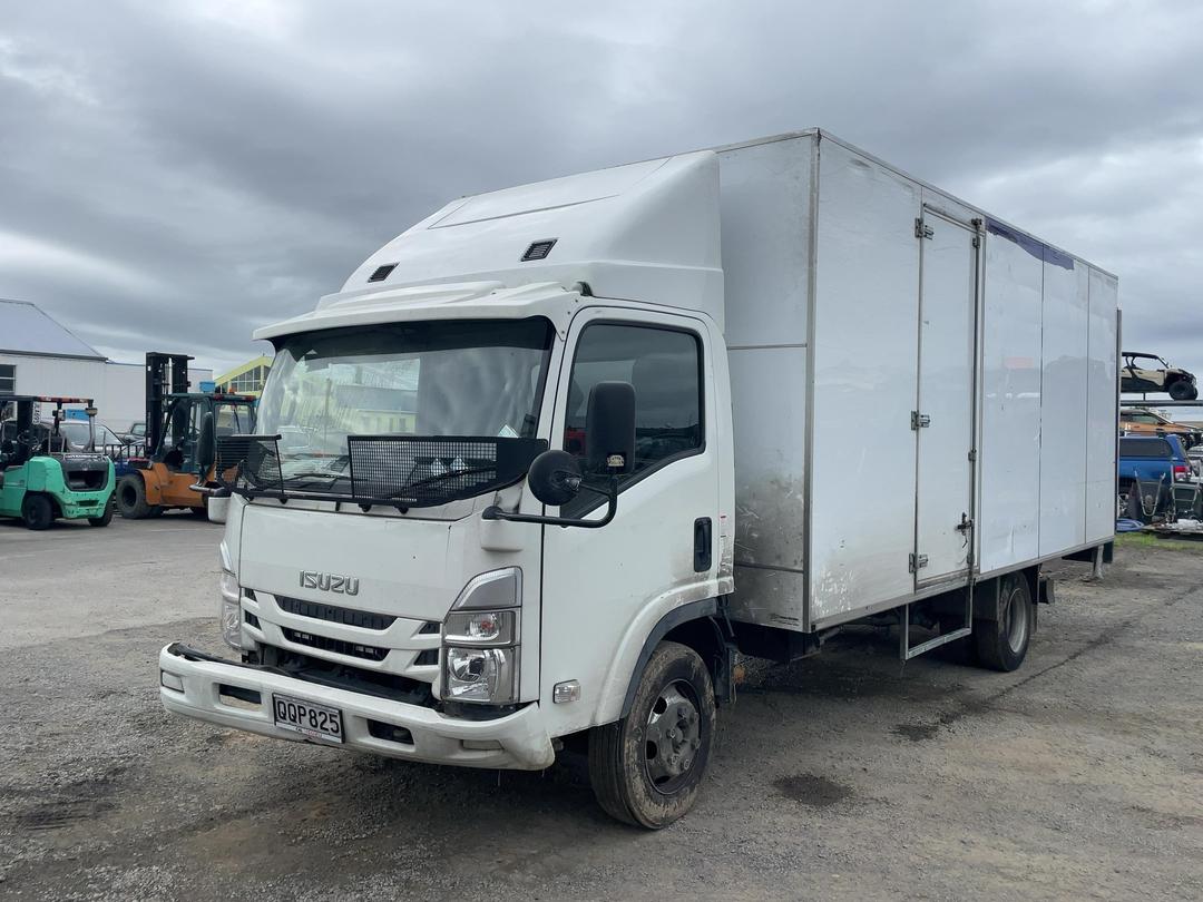 Photo '9' of Isuzu N Series NPR425 Box Body