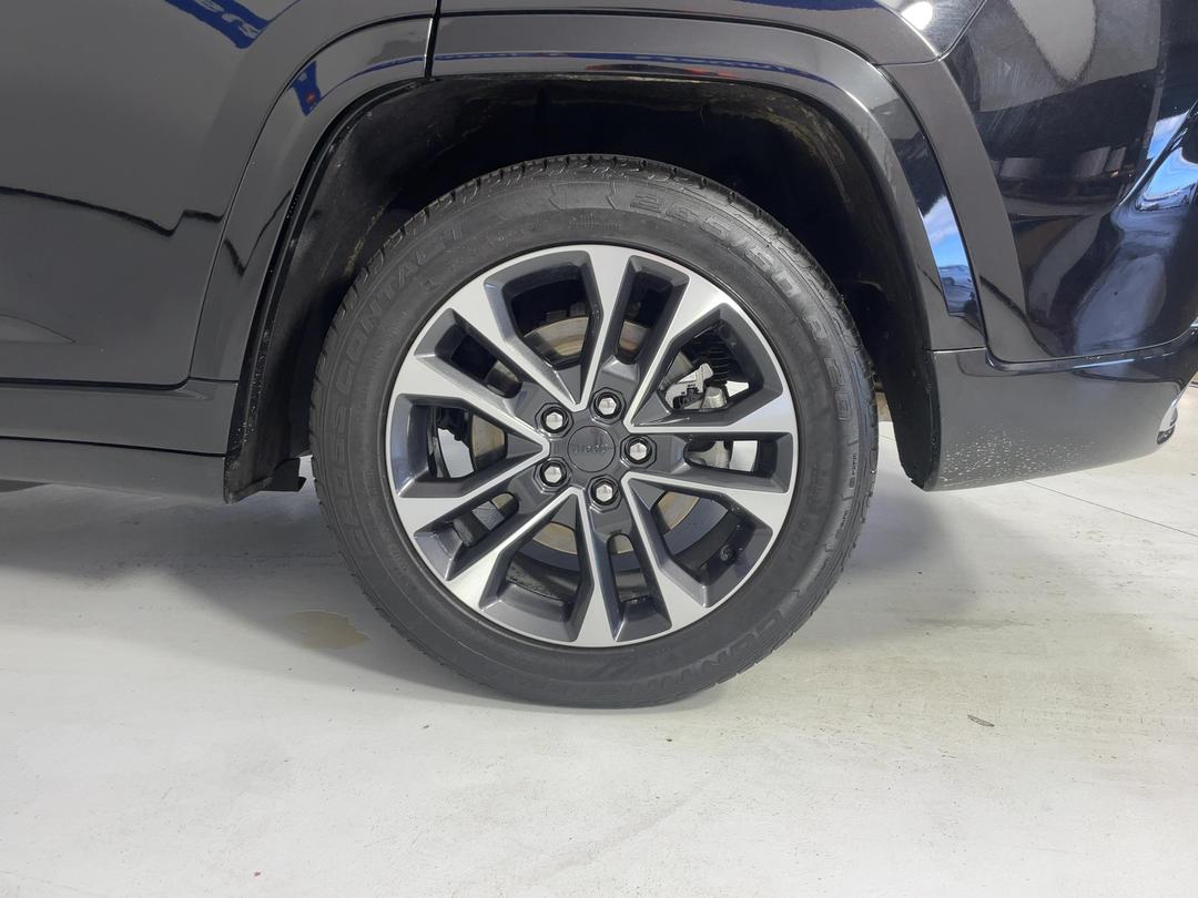 Photo '11' of Jeep Grand Cherokee