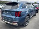 Thumbnail '3' of KIA Sorento Deluxe