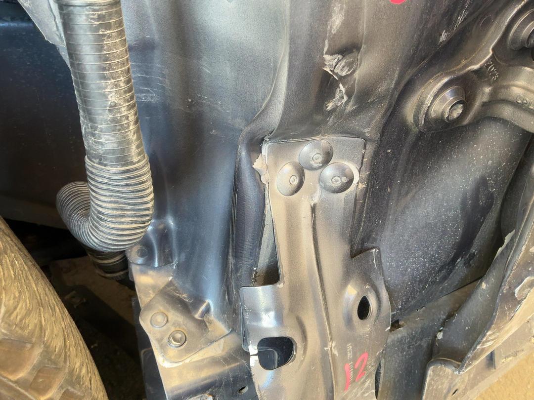 Photo '5' of Land Rover Discovery D250 Dynamic SE