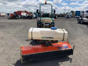 Photo '11' of Lovol F4090 Tractor