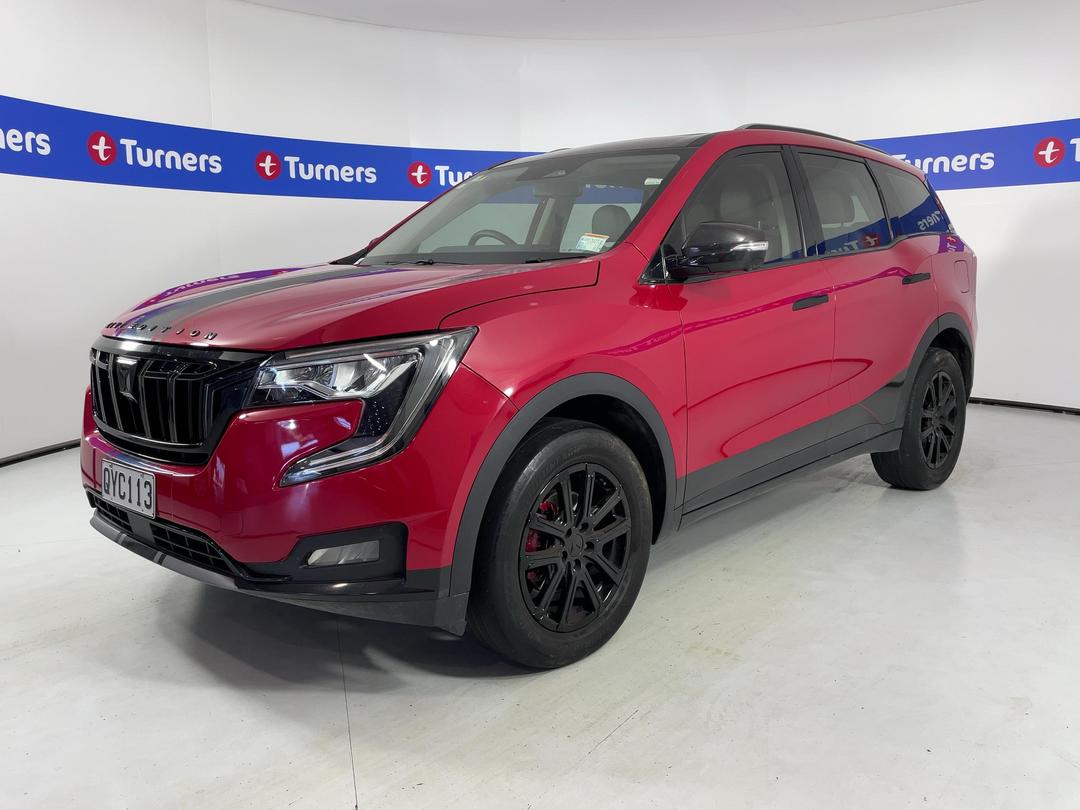 Photo '4' of Mahindra XUV