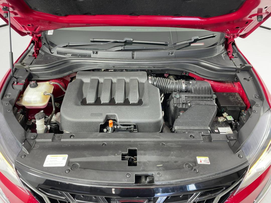 Photo '13' of Mahindra XUV