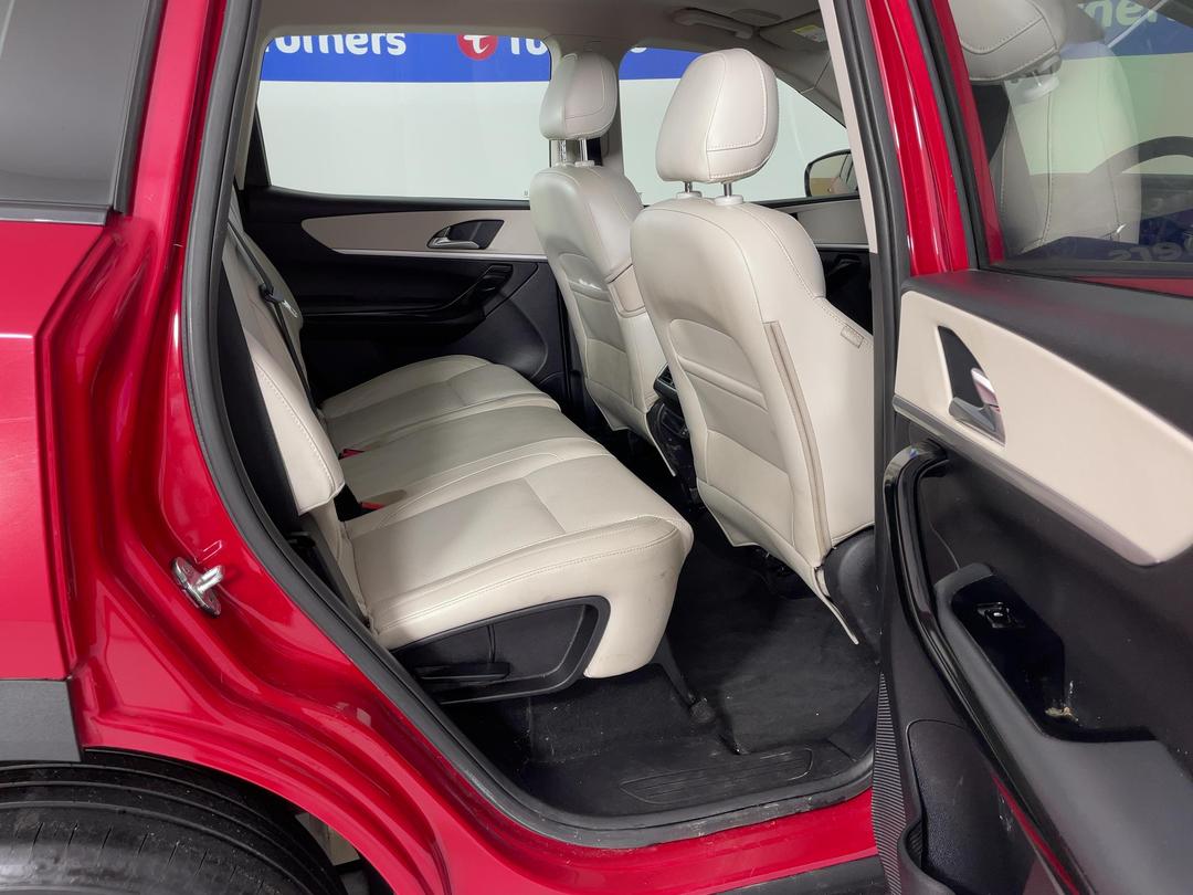 Photo '20' of Mahindra XUV
