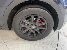 Photo '9' of Mahindra XUV