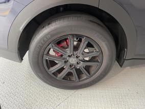 Photo '12' of Mahindra XUV
