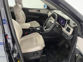 Photo '16' of Mahindra XUV