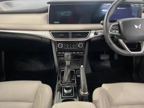 Photo '18' of Mahindra XUV