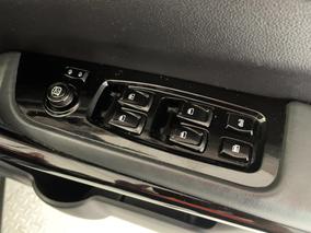 Photo '25' of Mahindra XUV