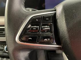 Photo '28' of Mahindra XUV