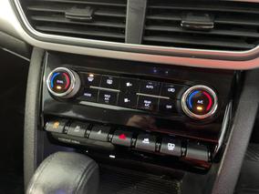 Photo '32' of Mahindra XUV