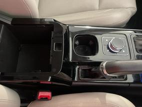 Photo '34' of Mahindra XUV