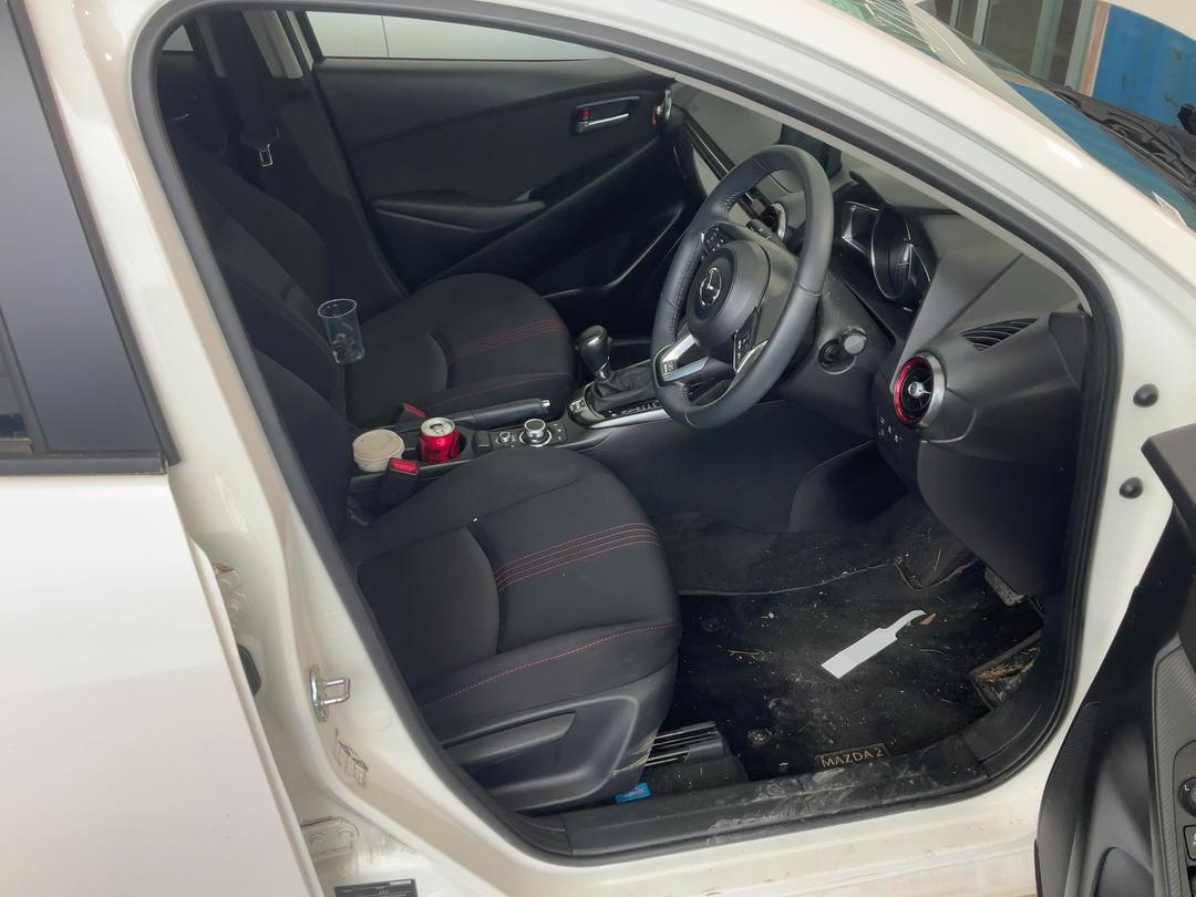 Photo '11' of Mazda Mazda2 GSX