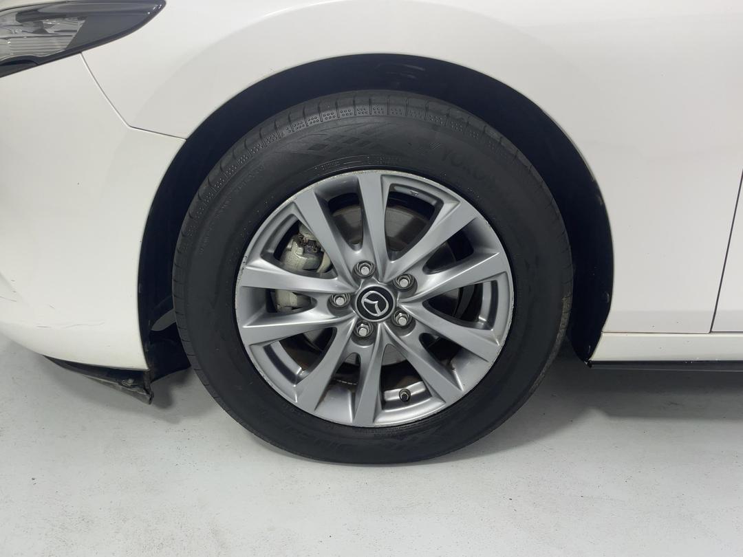 Photo '10' of Mazda Mazda3