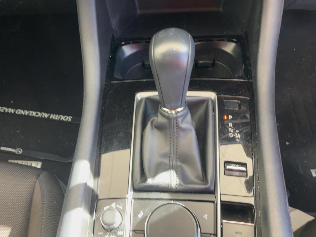 Photo '16' of Mazda Mazda3 GSX Photo '16' of Mazda Mazda3 GSX