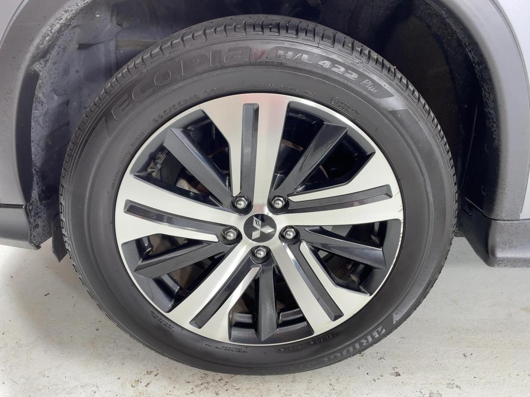 Photo '10' of Mitsubishi ASX