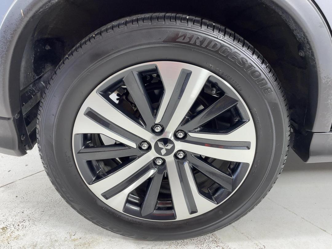 Photo '12' of Mitsubishi ASX