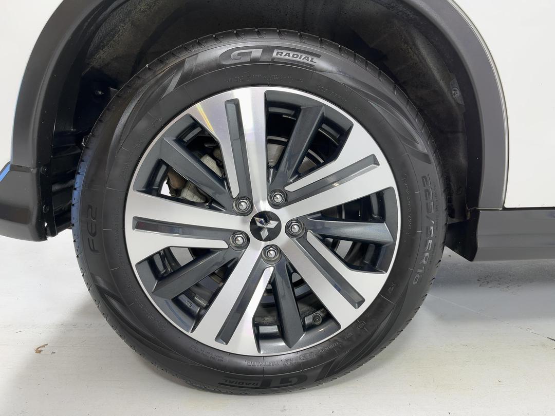 Photo '12' of Mitsubishi ASX