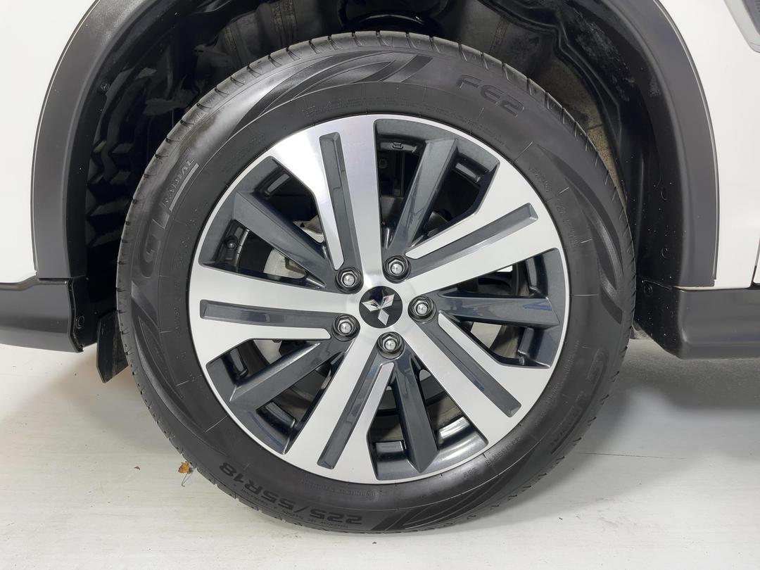 Photo '10' of Mitsubishi ASX